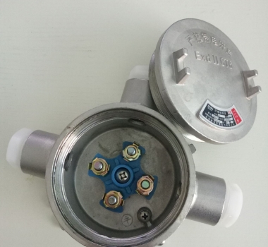 1523581384829160.jpg 不锈钢防爆接线盒2.jpg